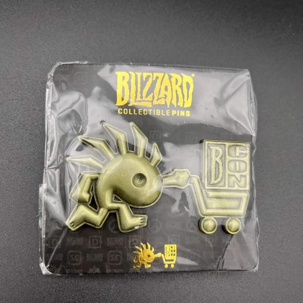 2017 Series 4 Blizzcon Merchy Shopping Cart Gold Tone Lapel‎ Hat Pin